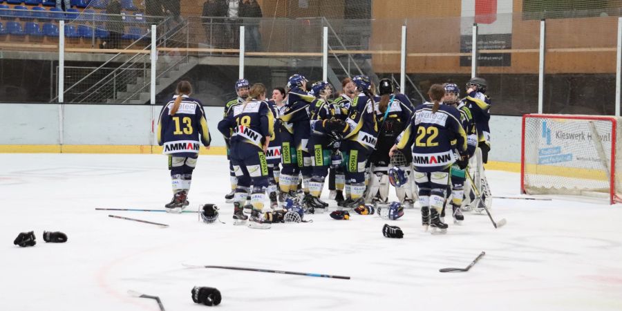 Das Damenteam des SC Langenthal nach dem Match. - Langenthal