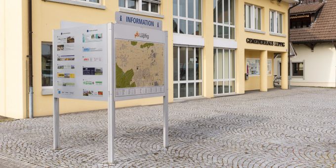 Die Gemeindeverwaltung von Lupfig an der Breitenstrasse 14. Die Gemeindeverwaltung von Lupfig an der Breitenstrasse 14.
