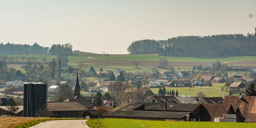 Blick auf die Gemeinde Schlatt im Zürcher Weinland.