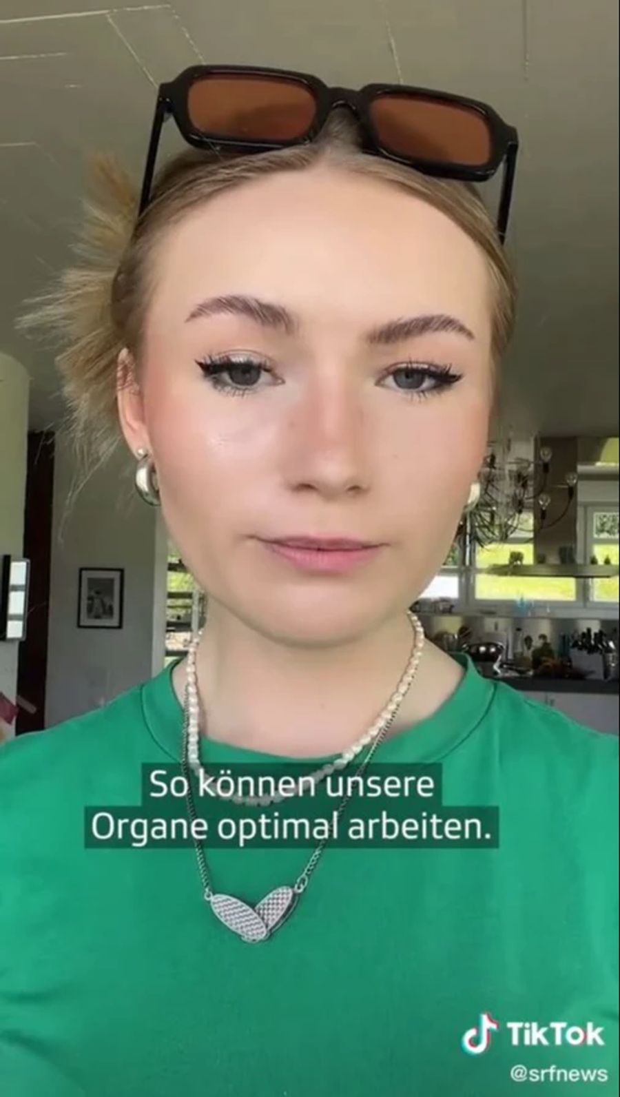 TikTokerin Franny bringt Jungen die Nachrichten des Tages näher.