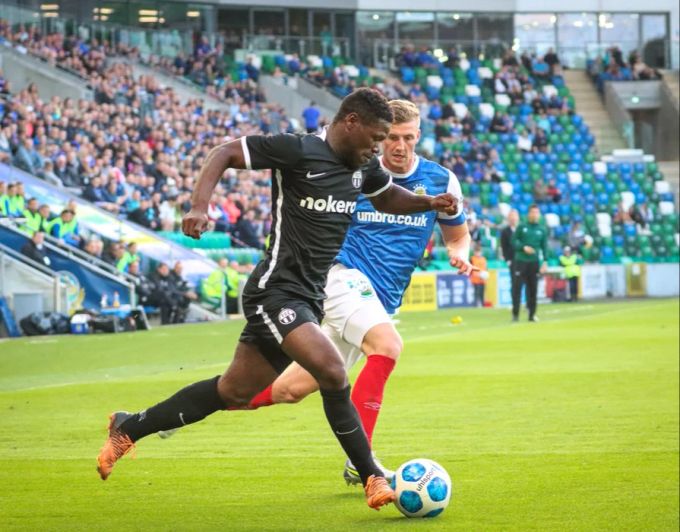 Der FCZ gewinnt das Qualifikations-Hinspiel der Europa League bei Linfield mit 2:0. FCZ Linfield Europa League