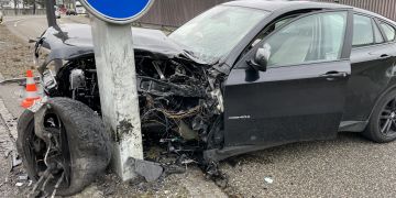 Aarburg: Sekundenschlaf führt zu Selbstunfall