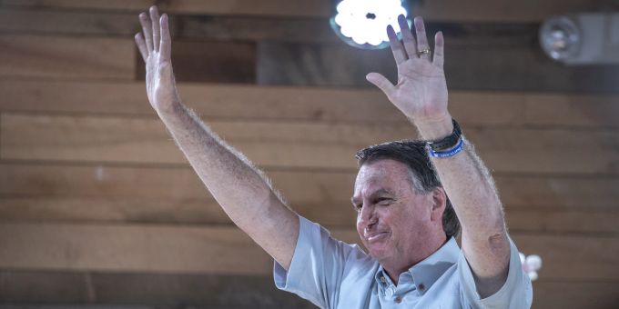 Ex-Präsi - Bolsonaro kritisiert Lula und will in der Politik bleiben
