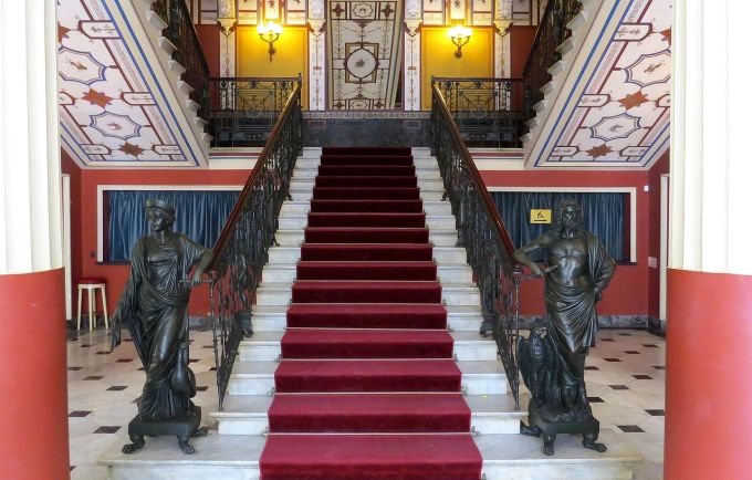 Der Achilleion-Palast gilt als die meistbesuchte Sehenswürdigkeit Korfus. Ferien auf Korfu