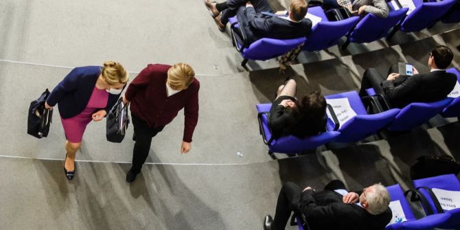 frauen im parlament