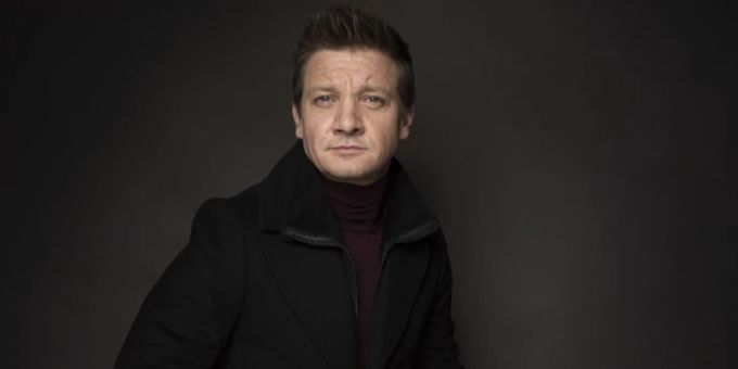 Jeremy Renner hat einen schweren Unfall überlebt. Jeremy Renner