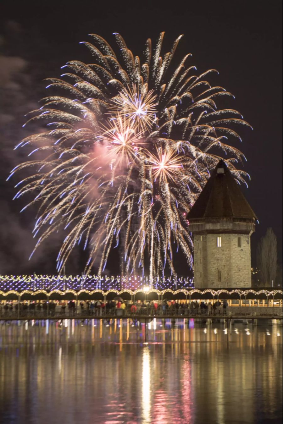 Luzern Silvester Feuerwerk