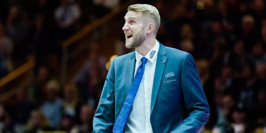 Serie gerissen: Crailsheim und Coach Tuomas Iisalo mussten die erste Saison-Niederlage hinnehmen. Foto: Uwe Anspach/dpa