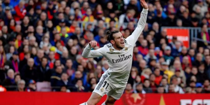 Das Spitzenspiel zwischen dem FC Barcelona und Real Madrid findet nun am 18. Dezember statt. Foto: Joan Gosa/XinHua/dpa Das Spitzenspiel zwischen dem FC Barcelona und Real Madrid findet nun am 18. Dezember statt. Foto: Joan Gosa/XinHua/dpa
