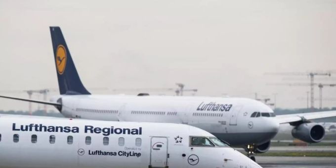 Frankfurt/Main - Lufthansa will Streik der Flugbegleiter noch verhindern