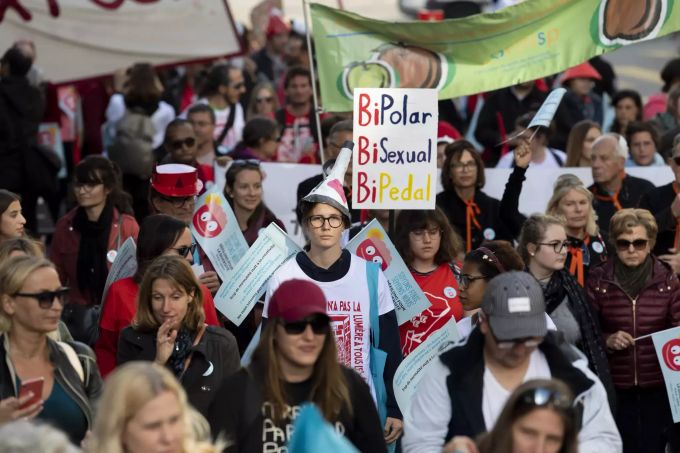 Der 10.Oktober ist Tag der psychischen Gesundheit. (KEYSTONE/Martial Trezzini) mad pride