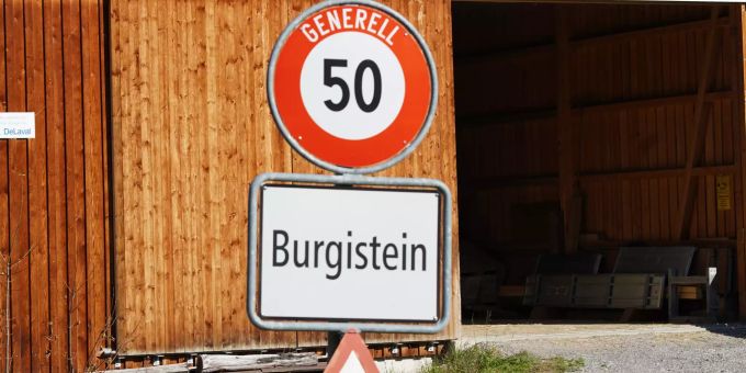 Ortsschild - Burgistein Ortsschild - Burgistein