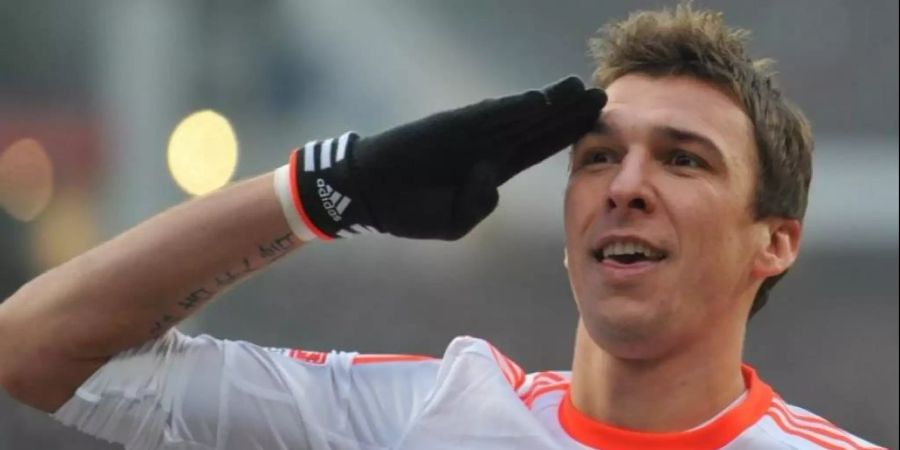 Mario Mandzukic Salut