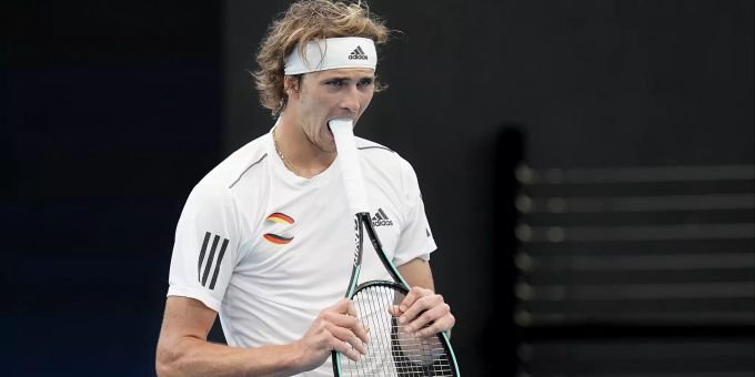 Nicht nur Belinda Bencic kennt sich mit Doppelfehlern aus. Auch Alexander Zverev beisst schon mal vor Wut ins Racket. Belinda Bencic Zverev