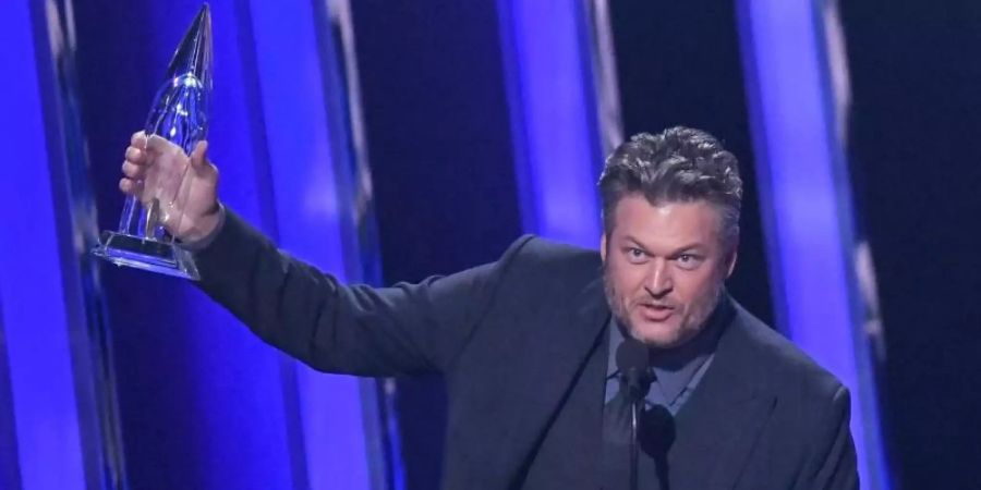 Blake Shelton wurde bei den CMA Awards für seinen Song «God's Country» ausgezeichnet. Foto: Mark J. Terrill/AP/dpa