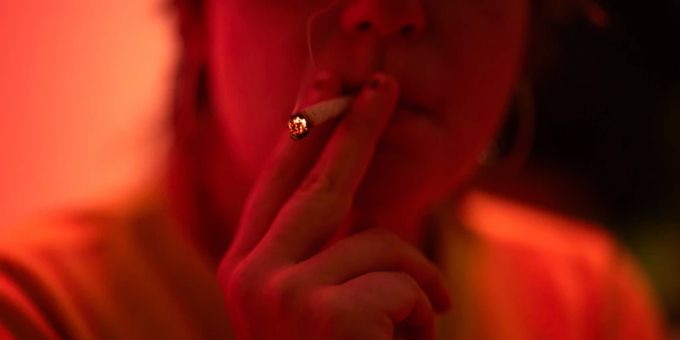 Die Gesetze um Cannabisbesitz lockern sich immer mehr. Cannbis