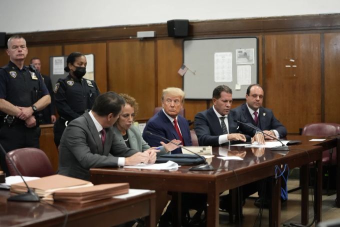 Ehemaliger US-Präsident Donald Trump vor Gericht. (Archivbild) donald trump