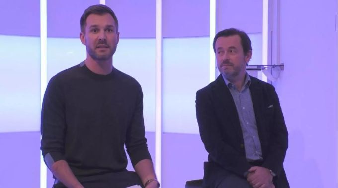 Moderator Jochen Schropp und «Big Brother»-Arzt Dr. Andreas Kaniewski schilderten den Bewohnern die Entwicklungen des Coronavirus. Big Brother Coronavirus