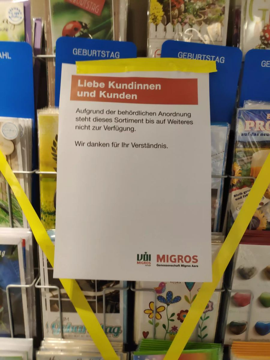 Auch Geburtstags- oder Genesungs-Karten gehören gemäss Bundesrat nicht zu den notwendigen Produkten.