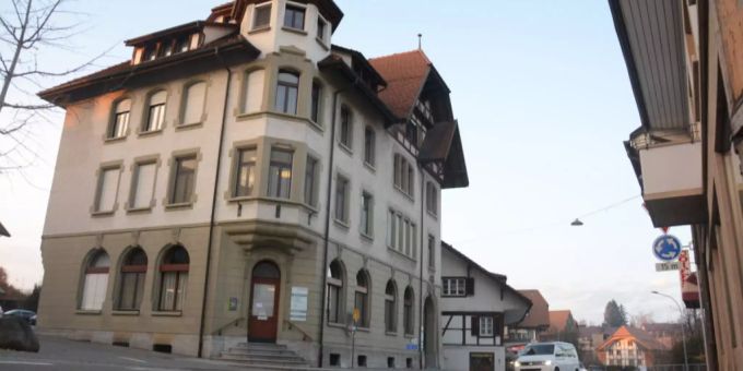 Ab Oktober 2020 soll das Gemeindehaus Schwarzenburg während eines Jahres grundsaniert werden. Gemeindehaus Schwarzenburg