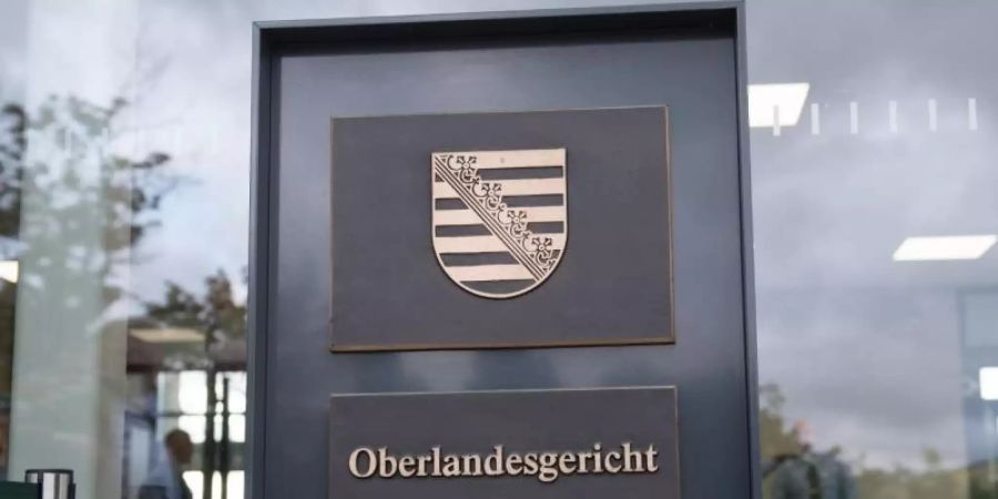 Eingangsbereich des Oberlandesgerichts Dresden. Foto: Sebastian Kahnert/dpa-Zentralbild/dpa