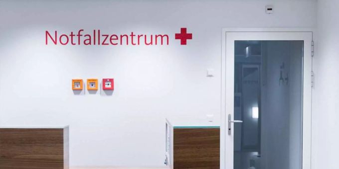 Die Fussgängerin musste durch den Rettungsdienst ins Spital gebracht werden.