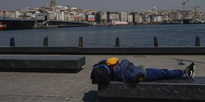 Regierung dankt - Türken halten sich an Ausgangsverbot übers Wochenende
