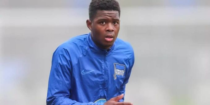 Geht auf Leihbasis von Hertha BSC zum FC Groningen: Daishawn Redan. Foto: Andreas Gora/dpa Geht auf Leihbasis von Hertha BSC zum FC Groningen: Daishawn Redan. Foto: Andreas Gora/dpa