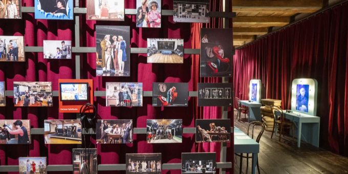 Ein Blick mit vielen Theater Impressionen im Nidwaldner Museum Salzmagazin in Stans. Nidwaldner Museum