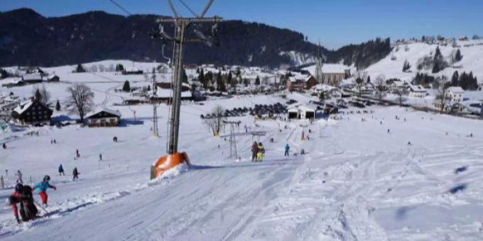 In Einsiedeln SZ öffnet in diesem Winter nur ein Standort der Skischule. Einsiedeln