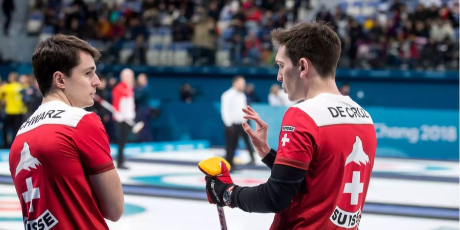 Sind noch nicht wie gewünscht in Pyeongchang angekommen: Benoit Schwarz und Skip Peter de Cruz.