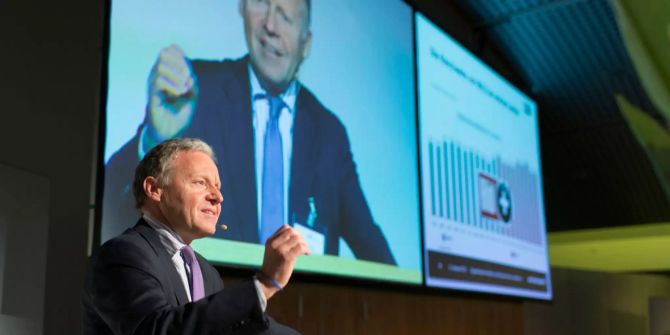 Ralph Büchi, Präsident International Axel Springer, spricht während der Dreikönigstagung des Medieninstitutes im World Trade Center in Zürich.