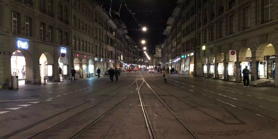 Als wäre nichts gewesen: Nur kurze Zeit später sieht Bern wieder sauber und herausgeputzt aus.