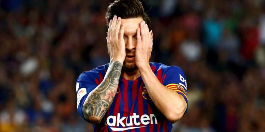 Lionel Messi kann wegen einer Verletztung nicht weiter bei UEFA Champions League mitspielen.