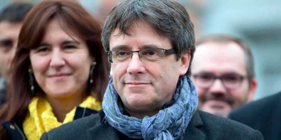 Calres Puigdemont kommt unter Auflagen frei.