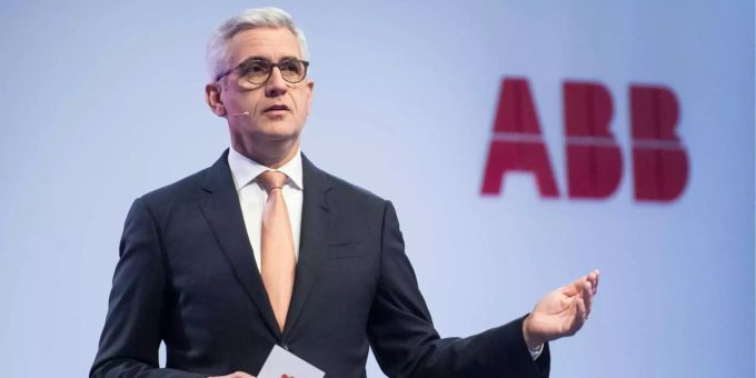 Der Chef von ABB, Ulrich Spiesshofer. welcher anfangs März von Björn Rosengren abgelöst wird. CEO von ABB