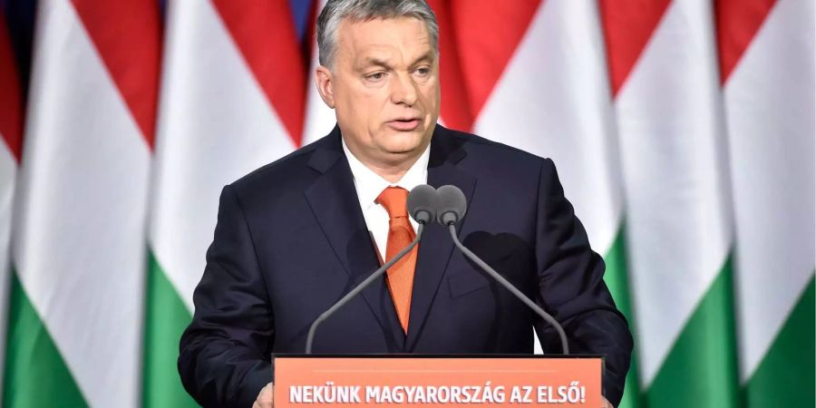 Orban droht den Nicht-Regierungsorganisationen mit der Schliessung.