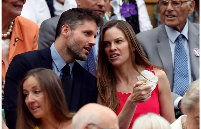 Hilary Swank und Philip Schneider haben Ja gesagt. Hilary Swank und Philip Schneider haben Ja gesagt.