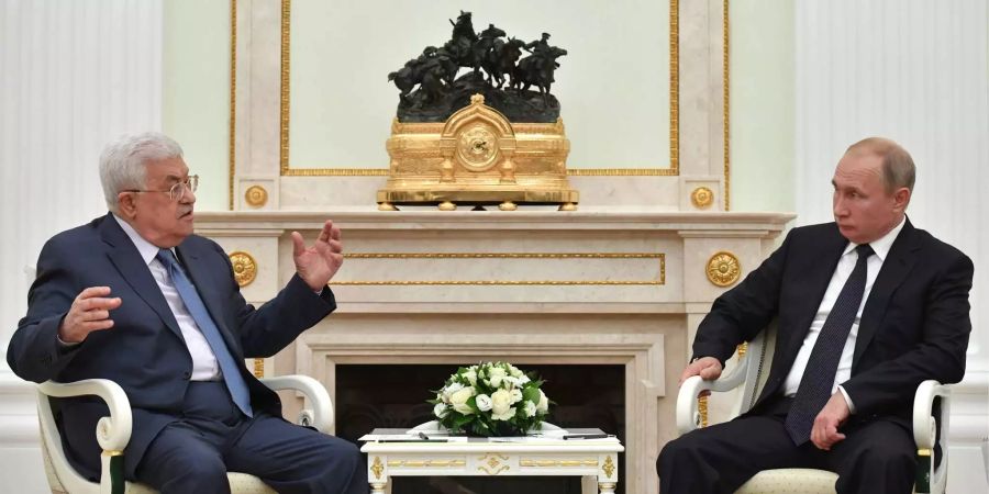 Mahmud Abbas(l.) und Wladimir Putin(r.) bei ihrem Treffen im Kreml.