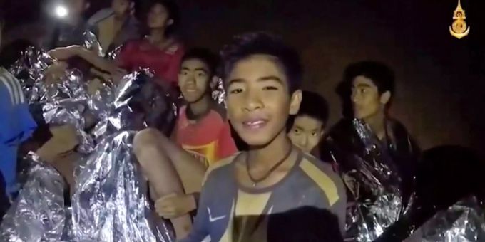 Letzten Sommer waren in Thailand zwölf Jugend-Fussballer in einer Höhle eingesperrt. Rettung Höhle Thai Fussballer