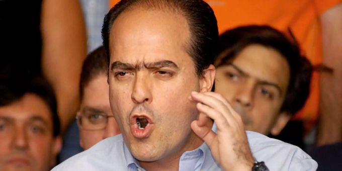 Der venezolanische Oppositionsführer Julio Borges während einer Pressekonferenz. Julio Borges