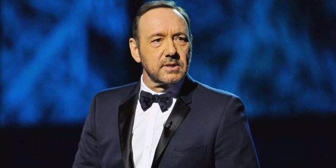 Nach sexuelle Vorwürfen - Kevin Spacey outet sich als schwul