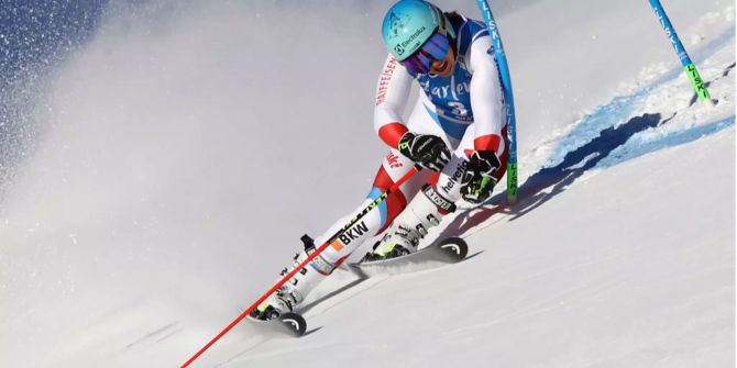 Wendy Holdener fährt im Super-G.