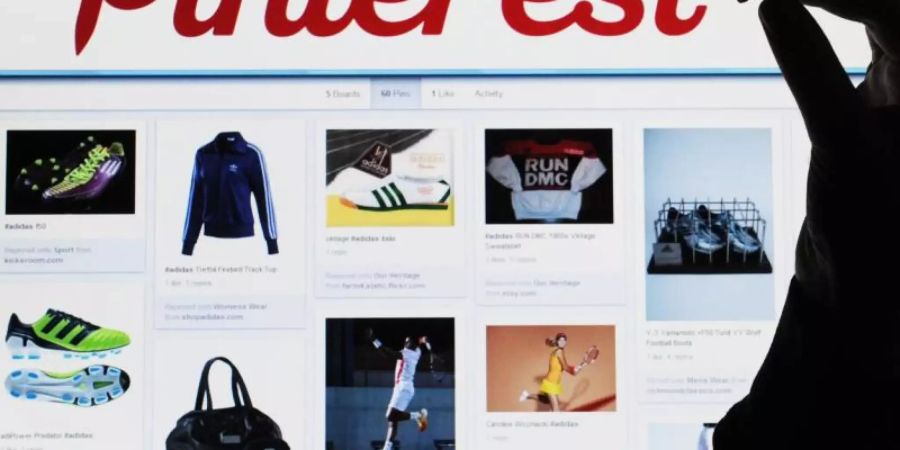 Pinterest versteht sich als eine Art visuelle Suchmaschine, in der Nutzer nach Ideen etwa für die Inneneinrichtung oder Urlaube suchen und Bilder zu ihren Interessen finden können. Foto: Julian Stratenschulte
