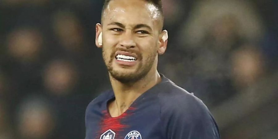 Muss sich einer Anhörung vor der UEFA unterziehen: Superstar Neymar. Foto: Michel Euler/AP