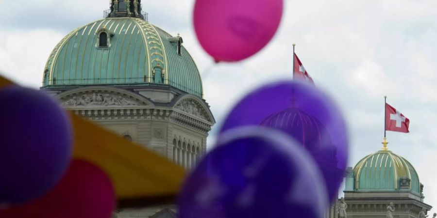 Frauenstreik Bundeshaus Herdprämie