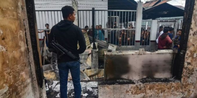 Jakarta - Massenausbruch aus indonesischem Gefängnis