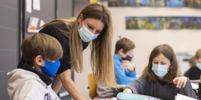 Masken an Schulen - Kritik an Kinderärzten wegen Geheimnistuerei