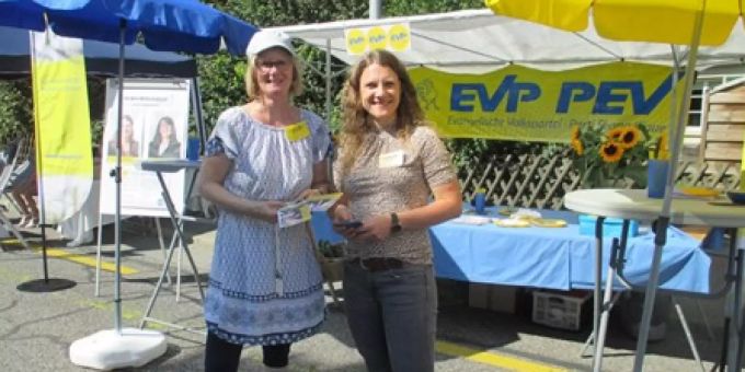 Präsidentin der EVP Ostermundigen Renate Bolliger (links) und Vizepräsidentin Myriam Zürcher (rechts). EVP Ostermundigen