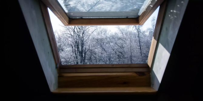 Dachfenster offen Winter